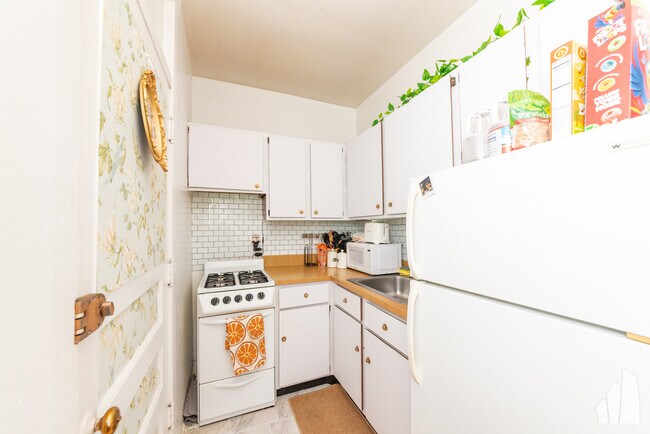3024 N Halsted St in Chicago, IL - Building Photo - Building Photo