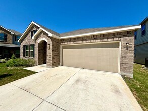 4823 Serpens in San Antonio, TX - Building Photo - Building Photo