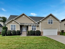 902 Tanager Ct in Lebanon, TN - Building Photo