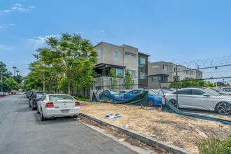 Mosaic in Northridge, CA - Building Photo - Building Photo