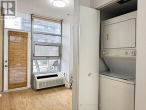 2464 Weston Rd in Toronto, ON - Building Photo - Building Photo