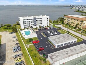 190 Seminole Ln in Cocoa Beach, FL - Building Photo - Building Photo