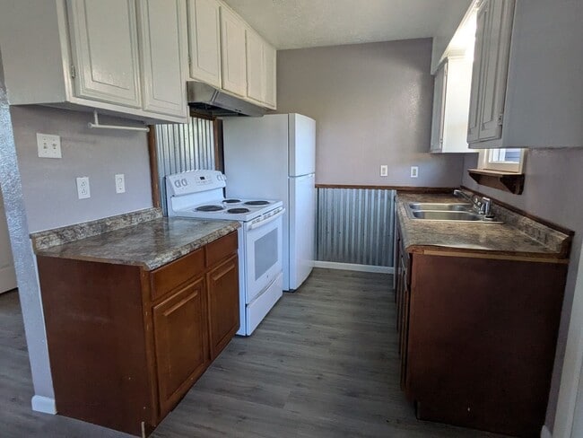 12843-12849 Hamshire Rd in Hamshire, TX - Building Photo - Building Photo