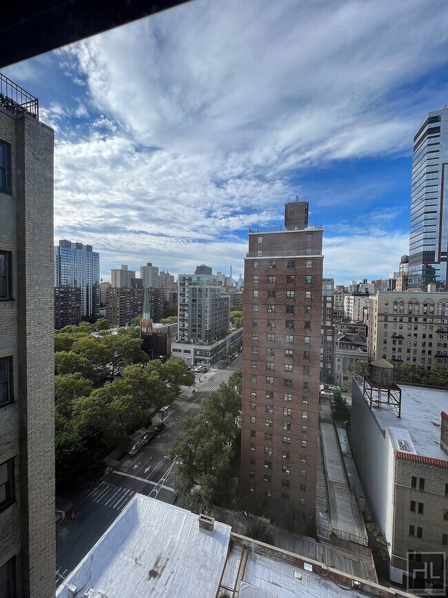 AMSTERDAM AVENUE in New York, NY - Building Photo - Building Photo