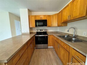 46-50-50 Konane Pl in Kaneohe, HI - Building Photo - Building Photo