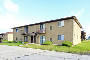 16202 E 12 Mile Rd Apartments