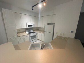 5159 Wellington Park in Orlando, FL - Building Photo - Building Photo