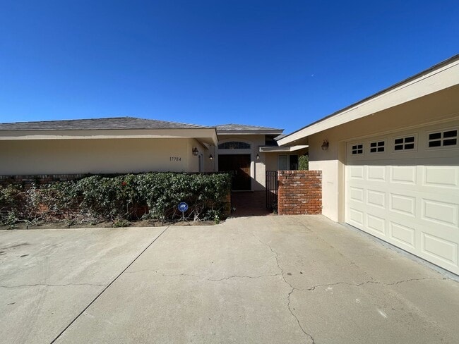 17784 Via Gracia in San Diego, CA - Building Photo - Building Photo
