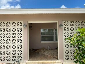 466 Gateway Dr in Merritt Island, FL - Building Photo - Building Photo