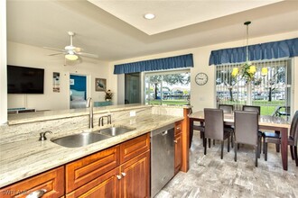 285 Cays Dr in Naples, FL - Building Photo - Building Photo