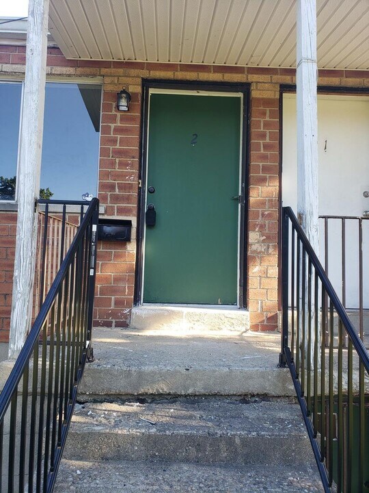 7051 Memory Ln in Cincinnati, OH - Building Photo