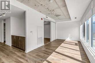 115 Larchmount Ave in Toronto, ON - Building Photo - Building Photo