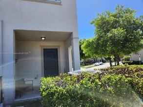 14237 SW 274th St in Homestead, FL - Building Photo - Building Photo