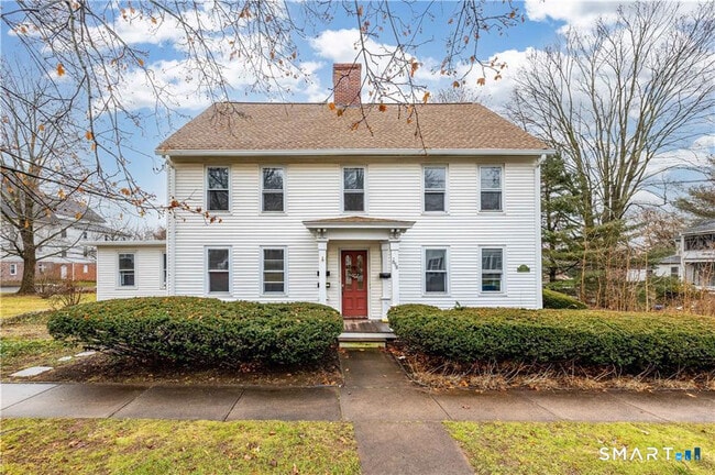 property at 858 Worthington Ridge