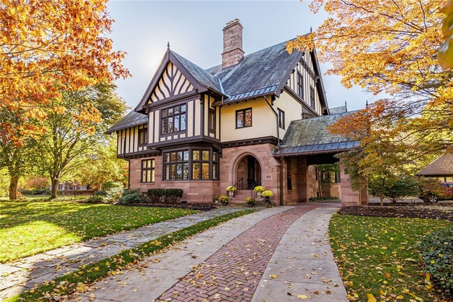 property at 901 East Ave