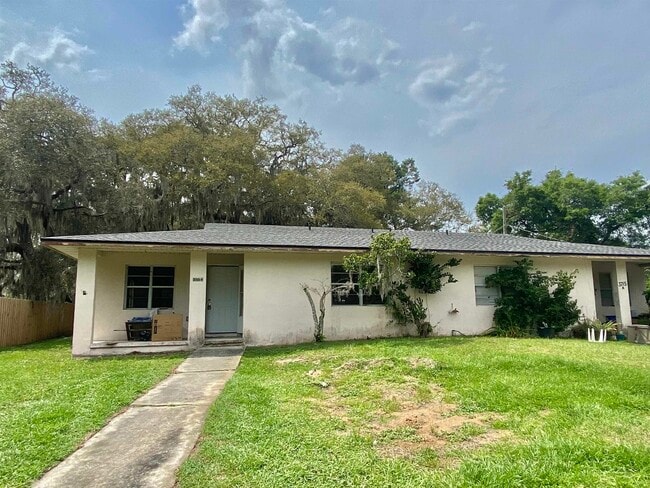 property at 3715 Bluff Ln