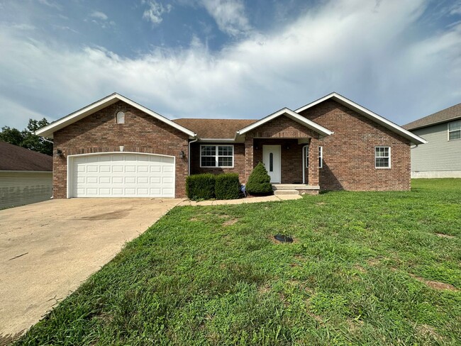 property at 16324 Heartland Ln