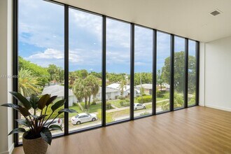 1950 Fletcher St in Hollywood, FL - Building Photo - Building Photo