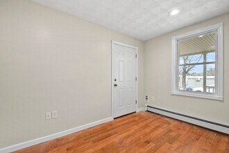 515 Winthrop St in Rehoboth, MA - Building Photo - Building Photo