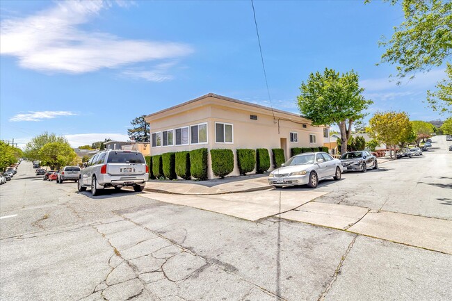 805 San Felipe Ave in San Bruno, CA - Building Photo - Building Photo