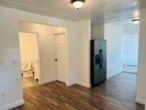 483 SE Margaret Dr in Lake City, FL - Building Photo - Building Photo