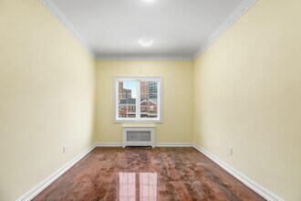 97-32-97-63 63rd Dr in Queens, NY - Building Photo - Building Photo
