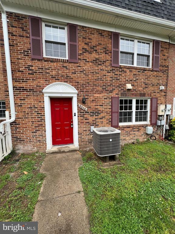 9846 Hagel Cir in Lorton, VA - Building Photo - Building Photo