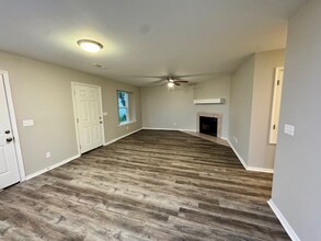 4651 W Franciscan Trail in Fayetteville, AR - Building Photo - Building Photo