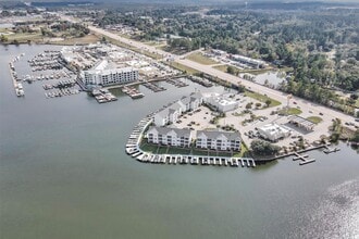 168 Lake Point Blvd in Montgomery, TX - Building Photo - Building Photo