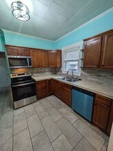 215 W D St in Newton, NC - Building Photo - Building Photo