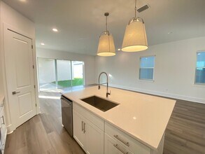 12668 Clear Sapphire Dr in Winter Garden, FL - Building Photo - Building Photo
