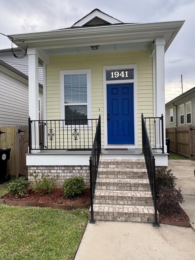 property at 1941 Casa Calvo St