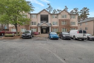 7203 Fairington Ridge Cir in Stonecrest, GA - Building Photo