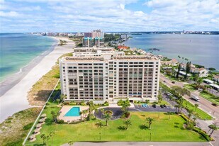 1460 Gulf Blvd in Clearwater, FL - Building Photo
