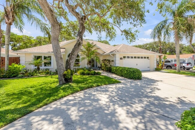 property at 823 E 19th Ave