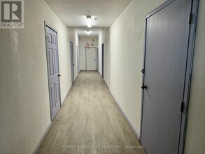 450 Spadina Ave. in Toronto, ON - Building Photo - Building Photo