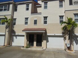 5980 W Sample Rd, Unit 203 in Coral Springs, FL - Building Photo
