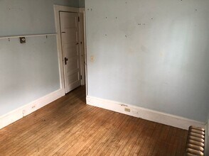 19 Oak St-Unit -1 in Orono, ME - Building Photo - Building Photo