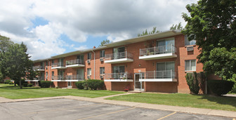 Locust Hill Apartments