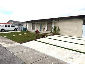 26045 SW 131st Ct in Homestead, FL - Foto de edificio - Building Photo