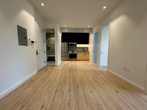 27 Eldert St in Brooklyn, NY - Building Photo - Building Photo