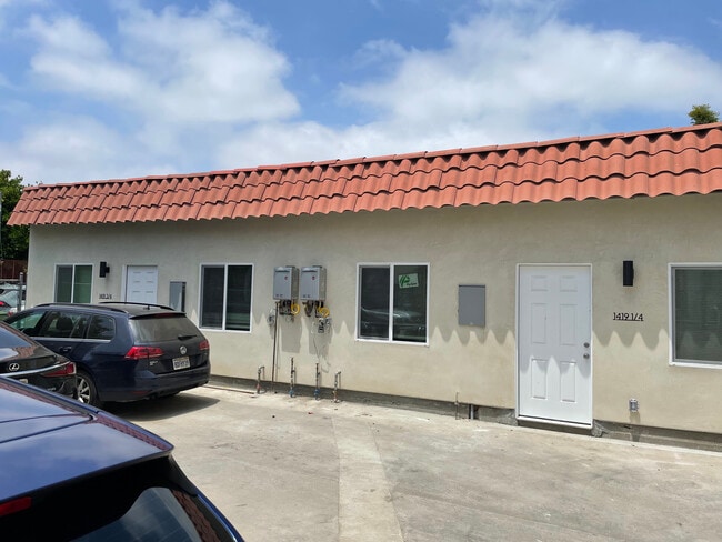 1421 S Bonnie Brae St, Unit 1419 and One Quarter