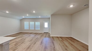 2804 Casey Dr in Yukon, OK - Building Photo - Building Photo