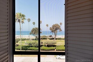 8263 Camino Del Oro, Unit 372 in San Diego, CA - Building Photo