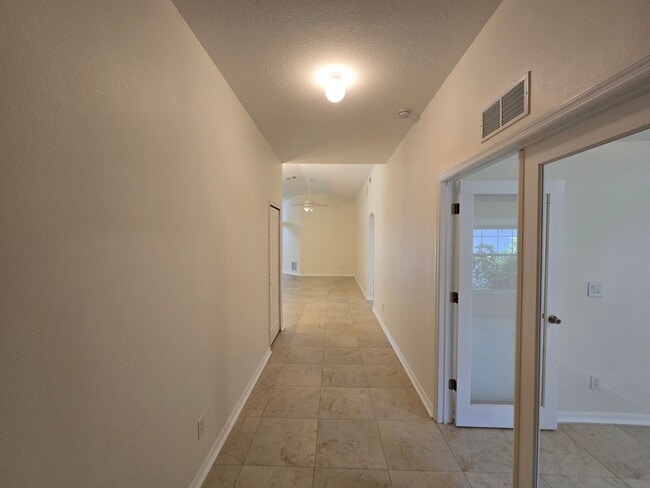 1430 10th Manor in Vero Beach, FL - Building Photo - Building Photo