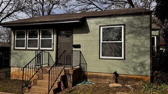 4358 Lisbon St in Fort Worth, TX - Building Photo