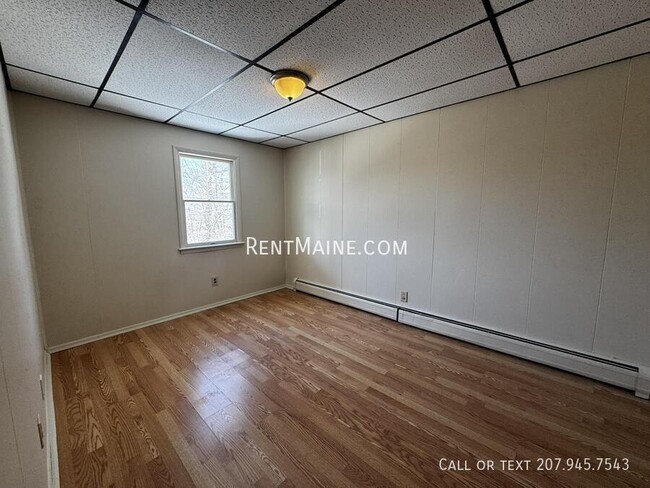 27 Eastern Ave in Augusta, ME - Building Photo - Building Photo