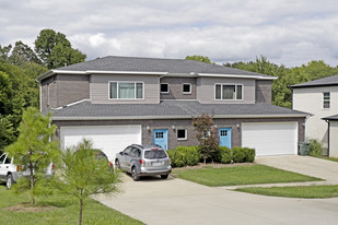 2726-2750 W Wildwood Dr in Fayetteville, AR - Building Photo