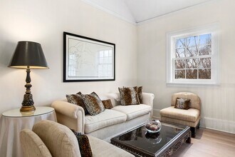 31 Foster Crossing in Southampton, NY - Building Photo - Building Photo