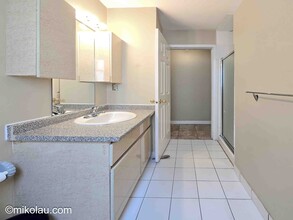 3773 Burke St in Burnaby, BC - Building Photo - Building Photo